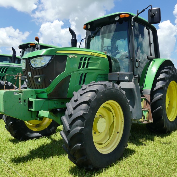 JOHN DEERE 6125M