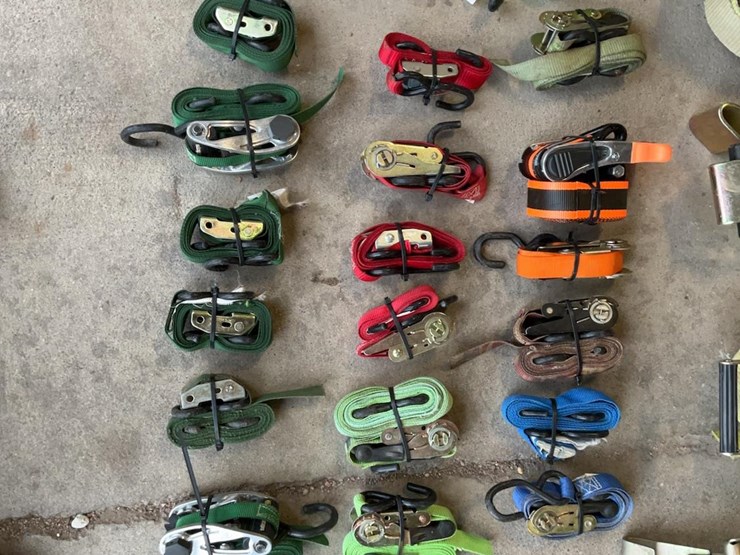 assorted-ratchet-straps-image-9