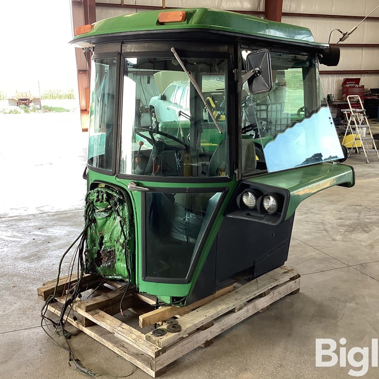 JOHN DEERE 4240
