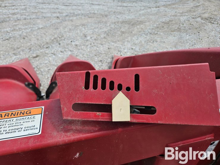 2011-case-ih-3406-image-14
