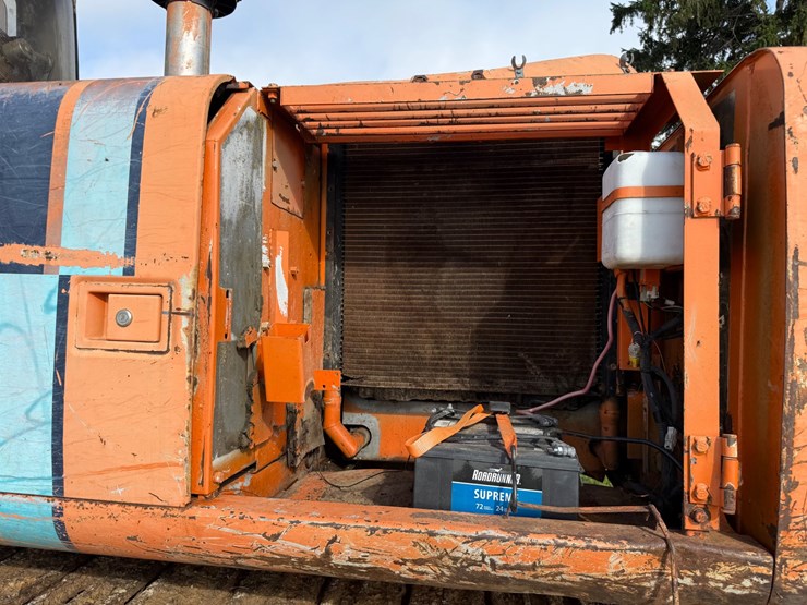 2000-hitachi-ex200-lc-image-16