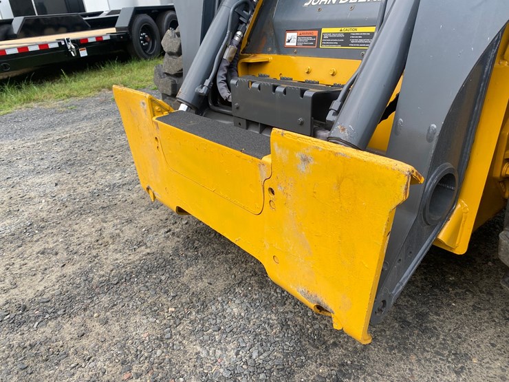 2024-deere-324g-image-9