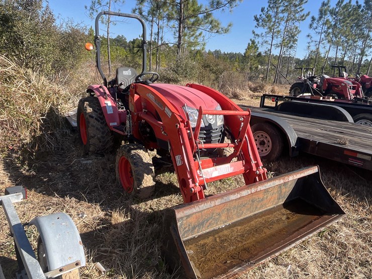 2021-kioti-ck2610hb-compact-utility-tractor-w/kl4030-loader-image-3
