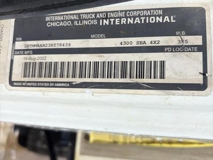 2003-international-durastar-4300-image-19