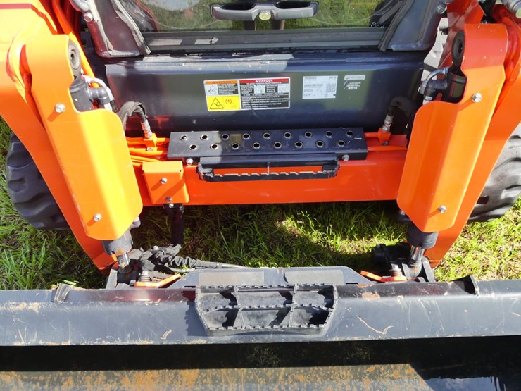 kubota-svl97-2-image-12