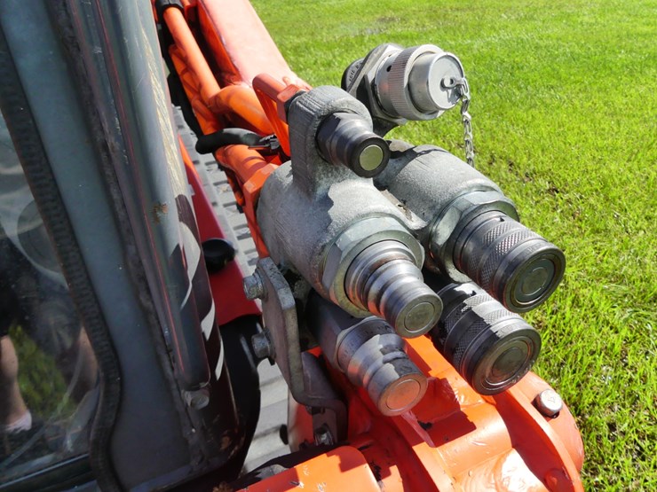 kubota-svl75-2-image-13