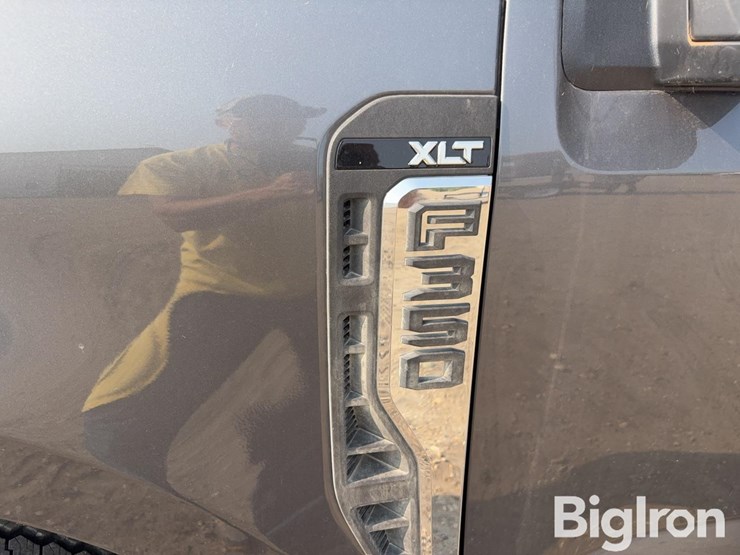 2025-ford-f350-image-9