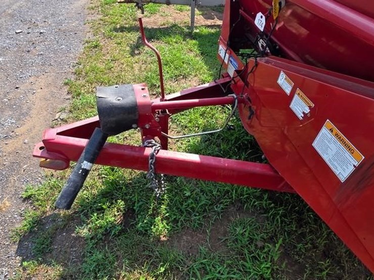 2019-new-holland-165-image-27