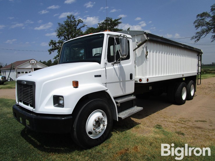 1997-freightliner-fl80-image-1