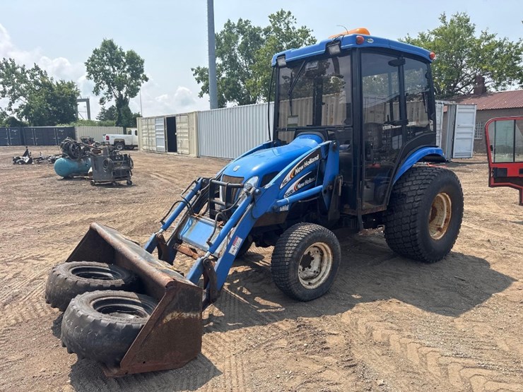 new-holland-tc45da-image-3