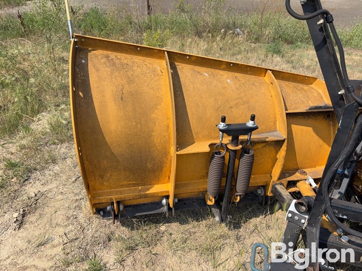 meyers-super-v-snowplow-image-18