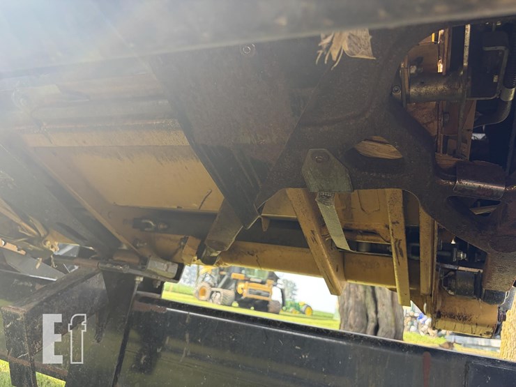 2013-claas-maxflex-1050-image-15