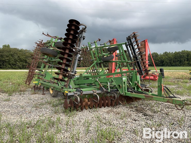 john-deere-726-image-3