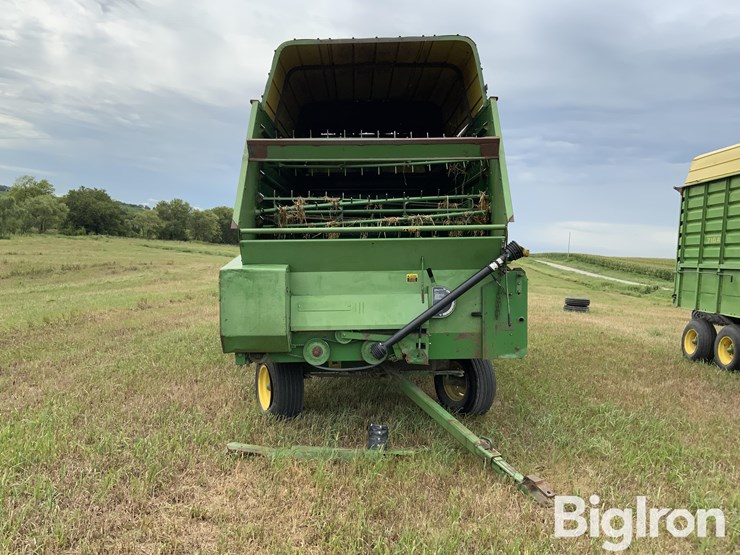 john-deere-716a-image-2