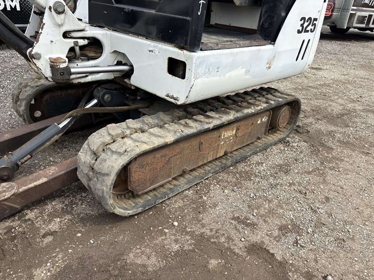 bobcat-325-image-5