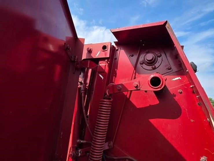 case-ih-8420-image-25