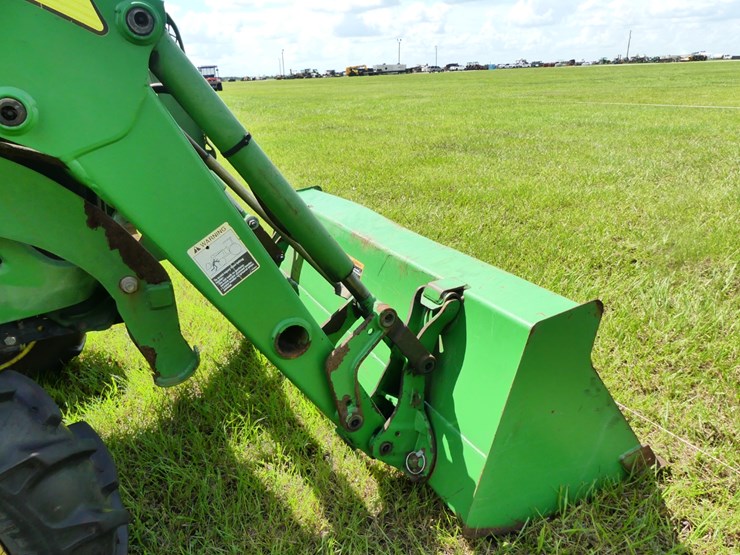 john-deere-3520-image-13