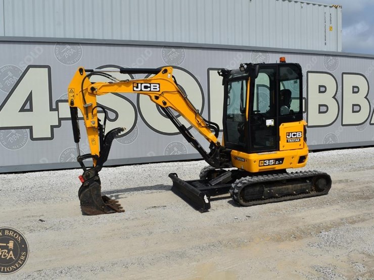 2024-jcb-35z-1-image-5