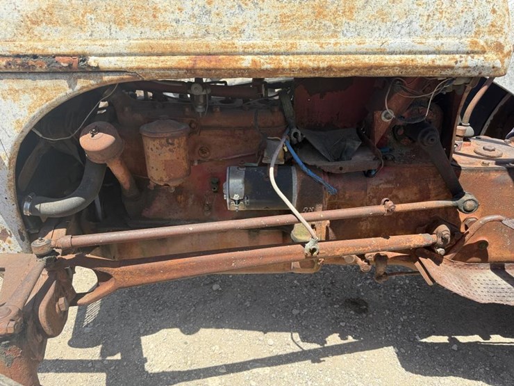 ford-tractor-image-8