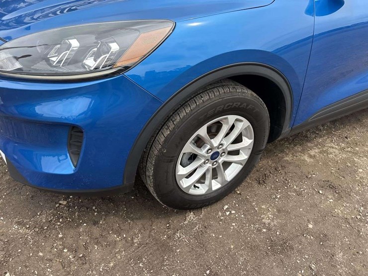 2020-ford-escape-se-image-5