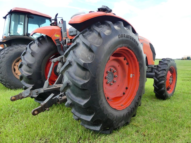kubota-m7060-image-3