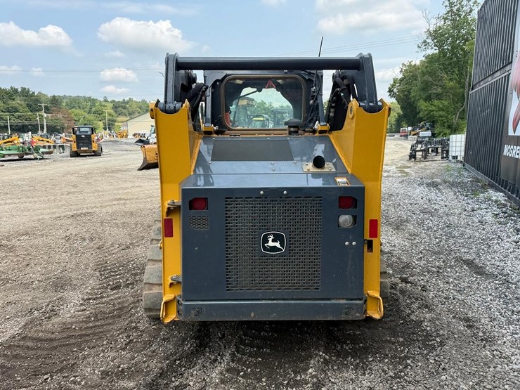 2021-deere-317g-image-3