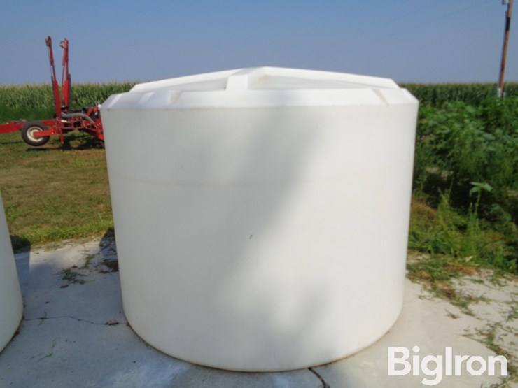 ace-roto-mold-1,500-gal-poly-tank-image-5
