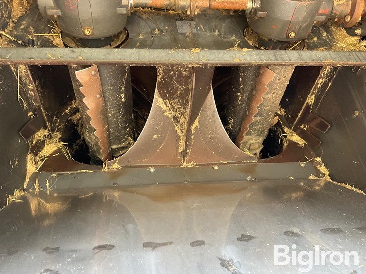 2014-caterpillar-c13-image-14