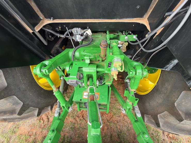 2022-john-deere-5055e-image-22