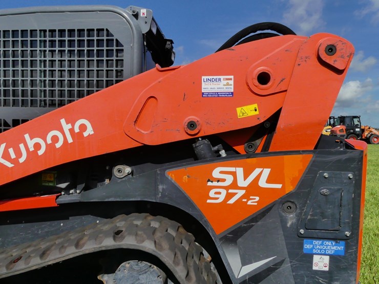 2023-kubota-svl97-2-image-8