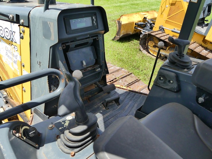 2014-deere-700k-lgp-image-16