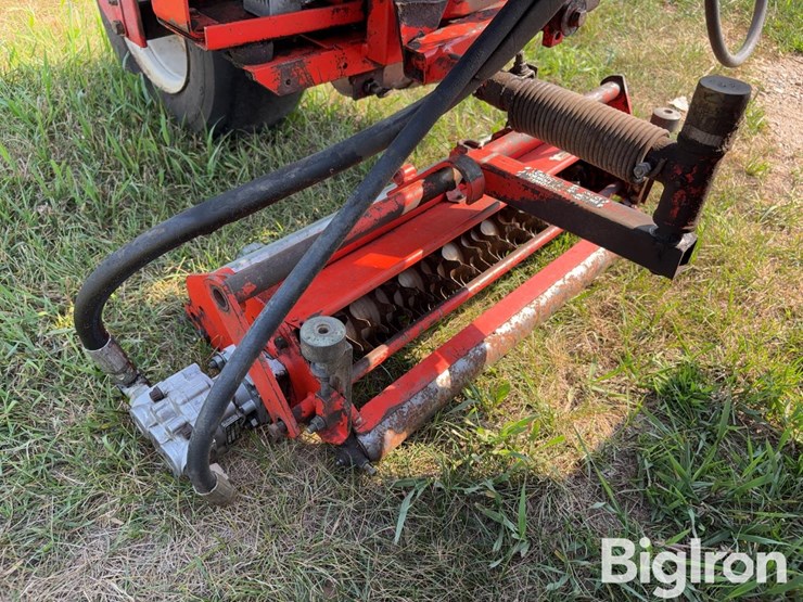 jacobsen-greens-king-4-greens/turf-thatcher-image-16