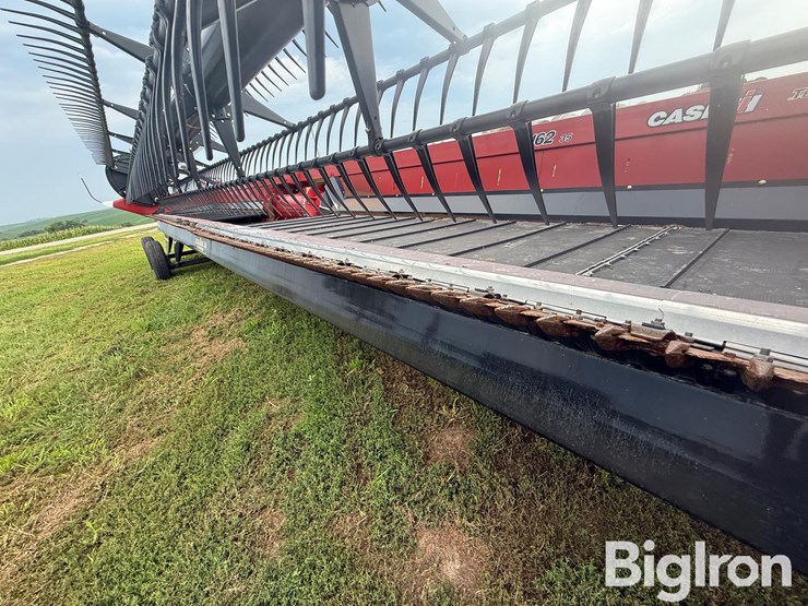 2014-case-ih-3162-image-17