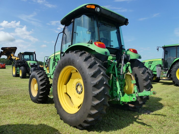 john-deere-6140d-image-4