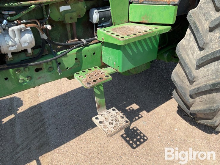 1990-john-deere-4255-image-16