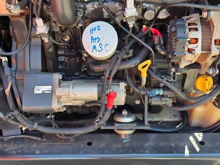 2019-bobcat-t595-image-42
