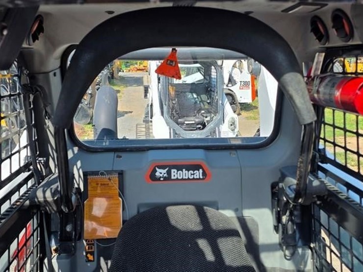 2020-bobcat-s76-image-48