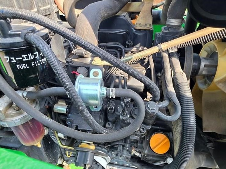 2013-john-deere-3520-image-42