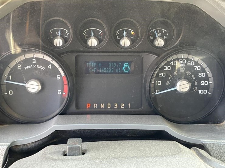 2011-ford-f550-image-19