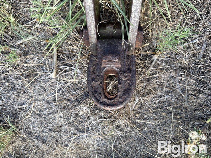 john-deere-12-image-9