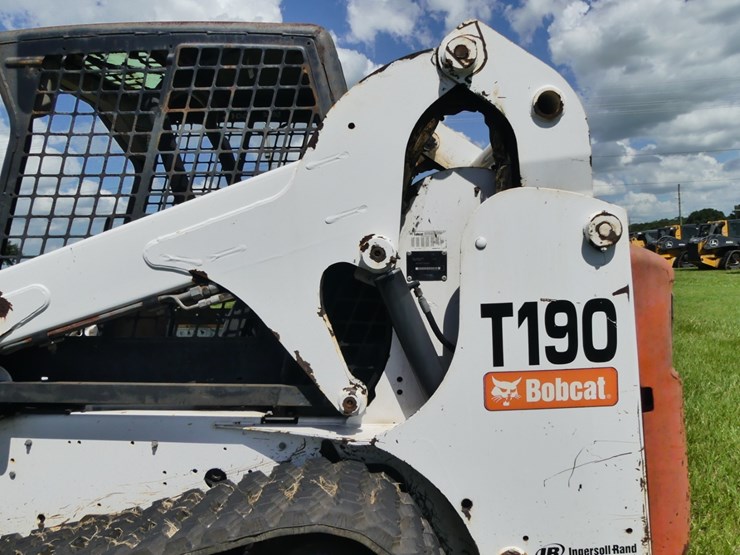 2006-bobcat-t190-image-8