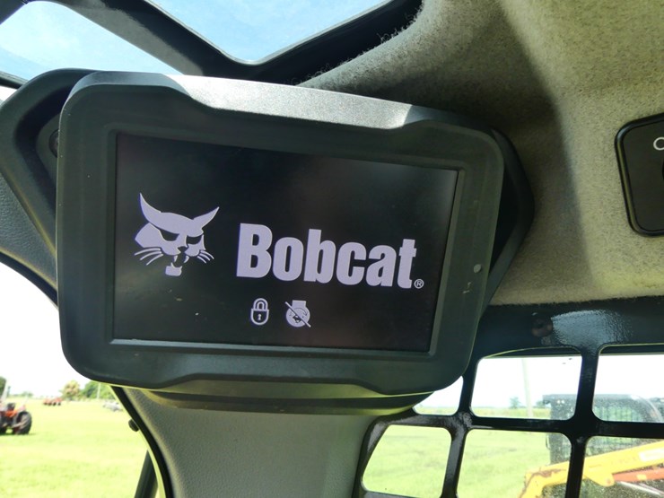 2022-bobcat-t76-image-18
