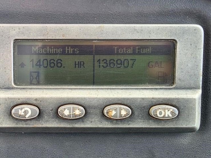 2011-caterpillar-740-image-70