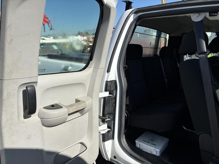 2012-gmc-sierra-2500hd-image-21