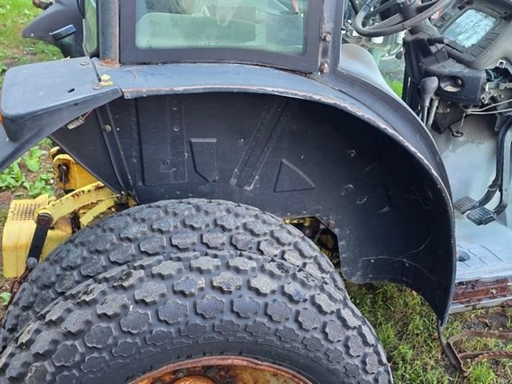 new-holland-tn65d-image-22