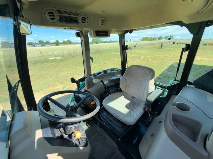2022-john-deere-5055e-image-12