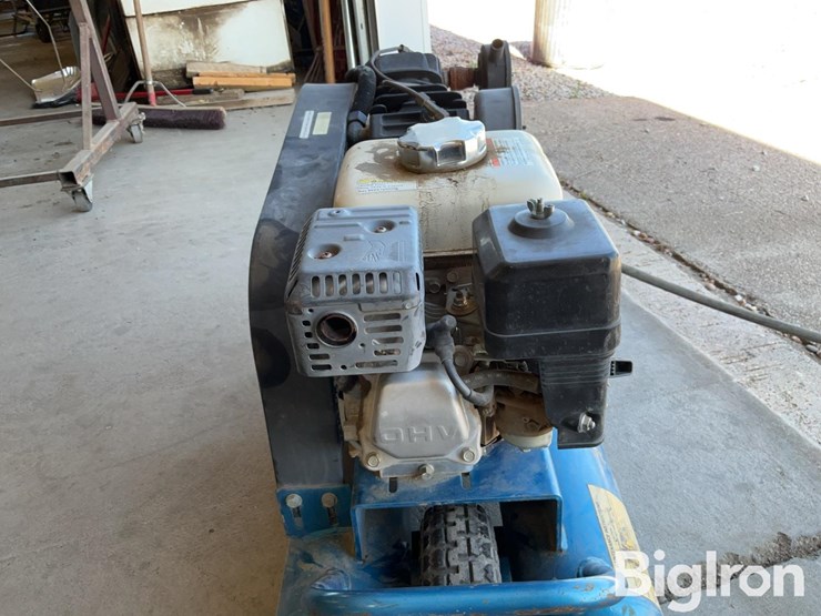 2011-puma-puk-5508g-portable-air-compressor-image-16