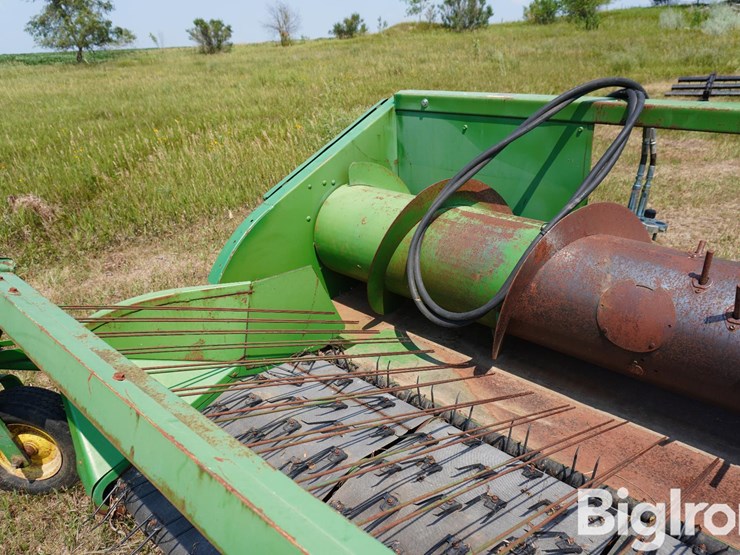 john-deere-212-image-19