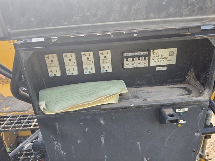 caterpillar-ap-1055f-image-43