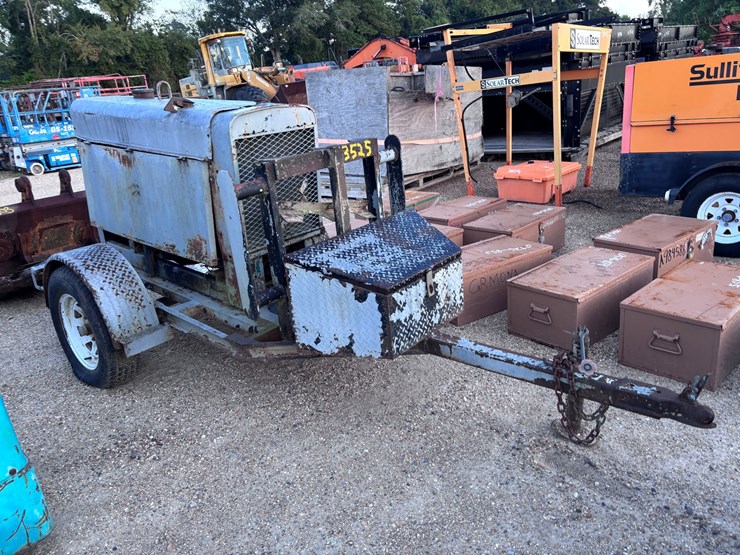 #3525-•-lincoln-welder-shield-arc-welder-mounted-on-trailer-image-3
